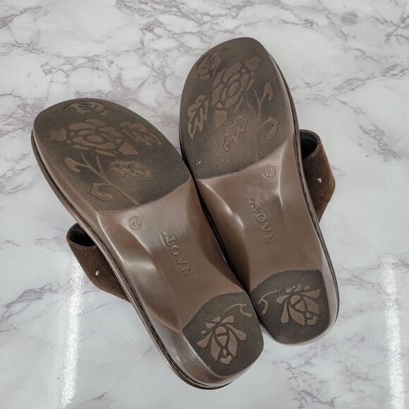 NAOT Brown Suede Slides with Tiger's Eye Faux Gems Accent Women's Euro 40 - Picture 10 of 10